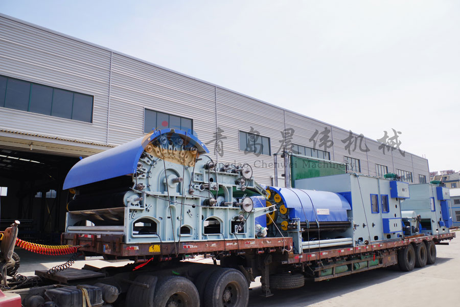 无纺布设备发往乌兰巴托